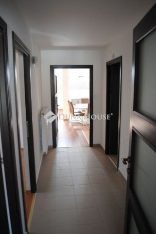 Eladó téglalakás, Veresegyházon 125 M Ft, 4 szobás