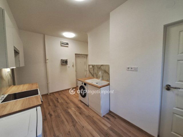 Eladó téglalakás, Budapesten, X. kerületben 52 M Ft, 1 szobás