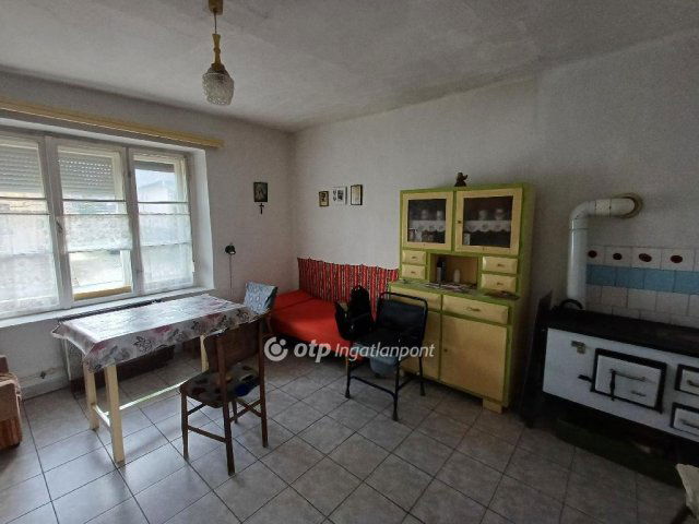 Eladó családi ház, Bükkszéken 13.9 M Ft, 3 szobás