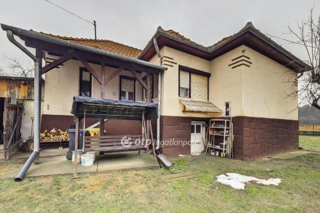 Eladó családi ház, Szentdomonkoson 15.9 M Ft, 2 szobás