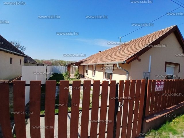 Eladó családi ház, Örkényen 45 M Ft, 3 szobás