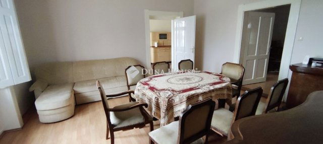 Eladó családi ház, Hódmezővásárhelyen 250 M Ft, 5 szobás