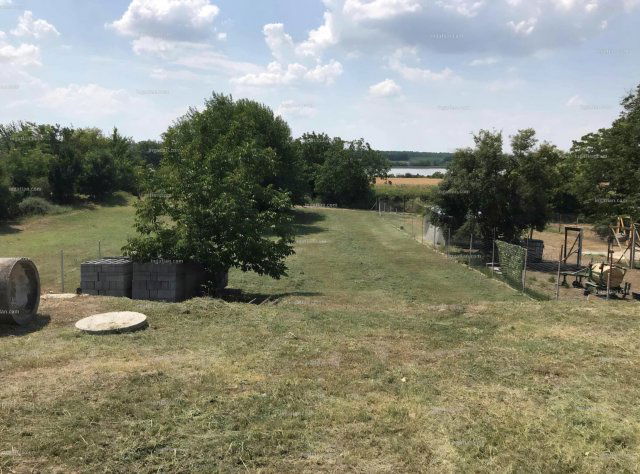 Eladó telek, Dunaföldváron 7.5 M Ft / költözzbe.hu