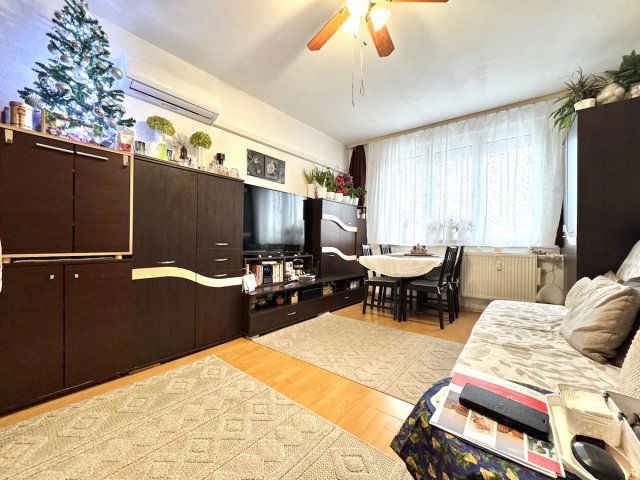 Eladó panellakás, Budapesten, XVIII. kerületben 11.7 M Ft