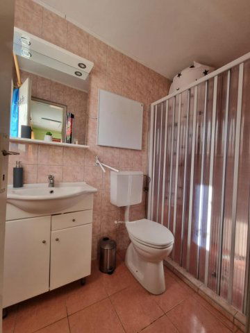 Eladó családi ház, Borgátán 37 M Ft, 2+2 szobás