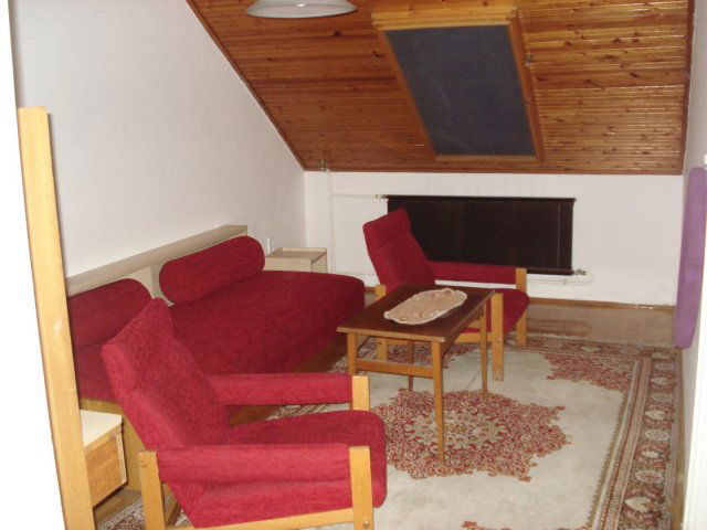 Kiadó sorház, albérlet, Debrecenben 295 E Ft / hó, 6 szobás