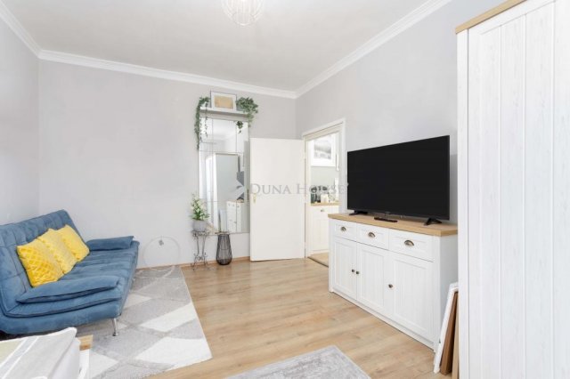 Eladó téglalakás, Mosonmagyaróváron 39.9 M Ft, 1 szobás