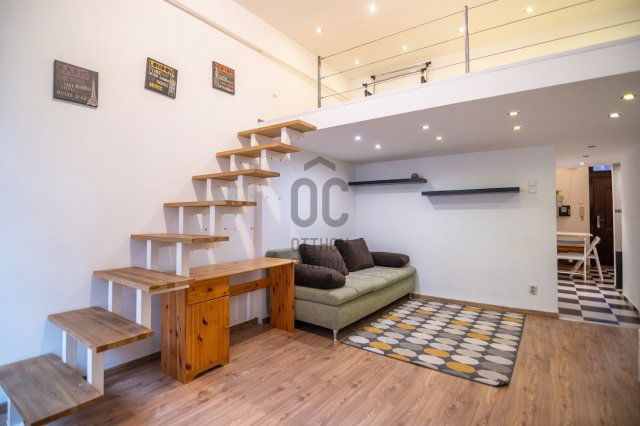 Eladó téglalakás, Budapesten, VIII. kerületben, Auróra utcában