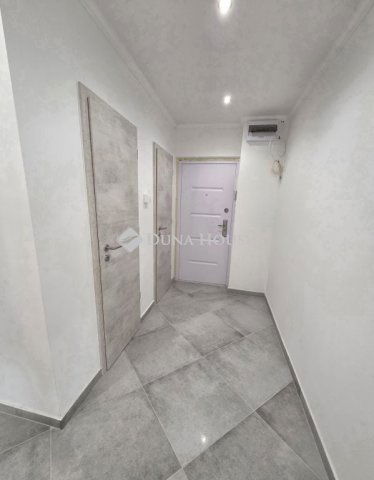 Eladó panellakás, Veszprémben, Munkácsy Mihály utcában