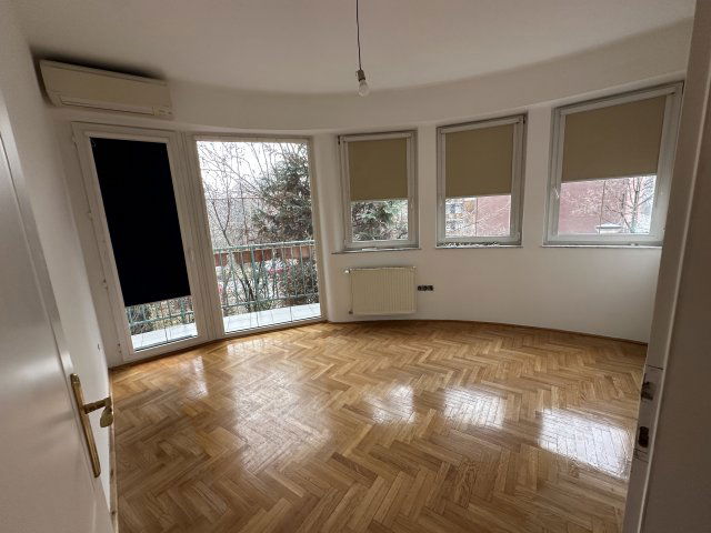Kiadó iroda, Budapesten, III. kerületben, Bécsi úton