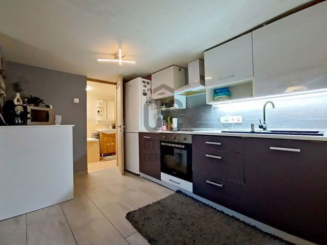 Eladó családi ház, Budapesten, XX. kerületben 150 M Ft, 8 szobás