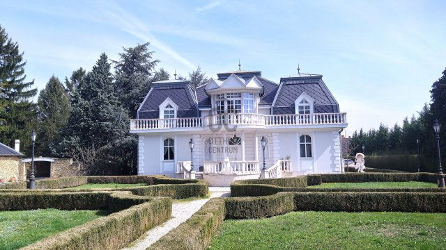 Eladó családi ház, Szombathelyen 750 M Ft, 6 szobás