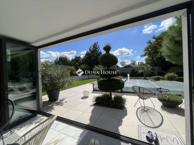 Eladó családi ház, Debrecenben 349 M Ft, 5 szobás