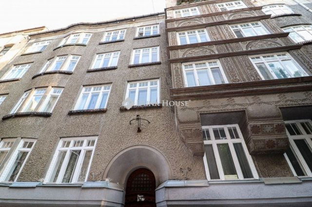 Eladó téglalakás, Budapesten, XI. kerületben 46.9 M Ft, 1 szobás