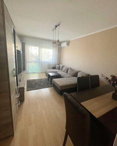 Kiadó panellakás, albérlet, Debrecenben 250 E Ft / hó, 3 szobás