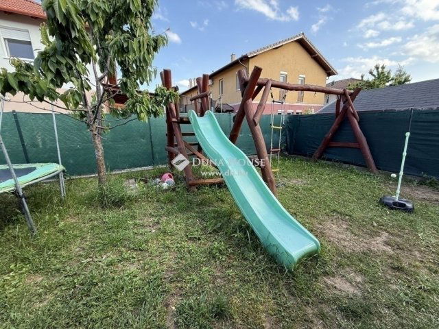 Eladó családi ház, Gyömrőn 95 M Ft, 5 szobás