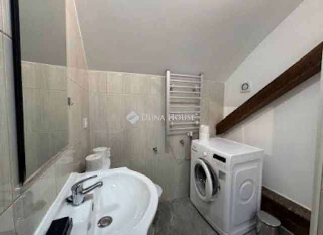 Eladó családi ház, Budapesten, XI. kerületben 1400 M Ft