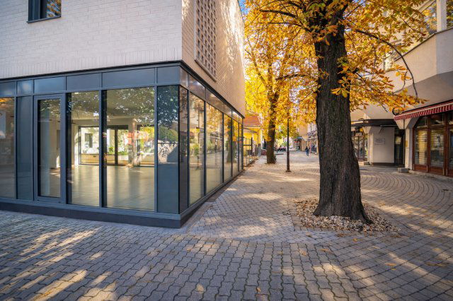 Eladó üzlethelyiség, Siófokon 179.71 M Ft / költözzbe.hu