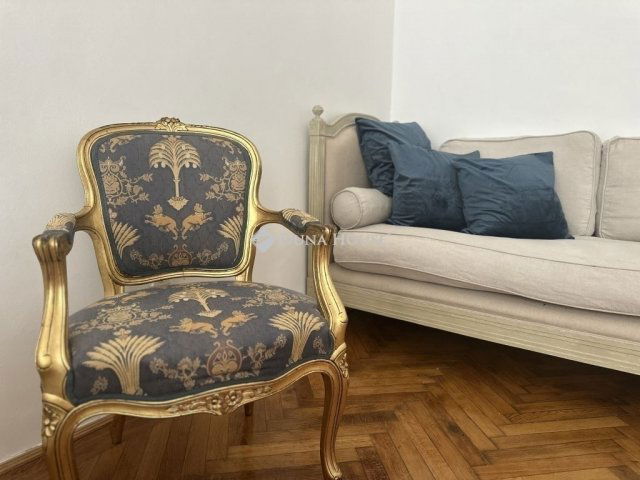 Eladó téglalakás, Budapesten, V. kerületben 259.9 M Ft, 3 szobás