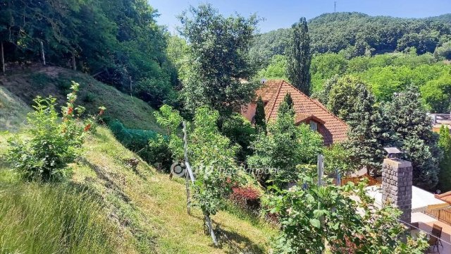 Eladó családi ház, Salgótarjánban 64.9 M Ft, 5 szobás