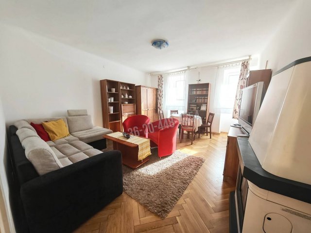 Eladó téglalakás, Szegeden 47.9 M Ft, 2 szobás