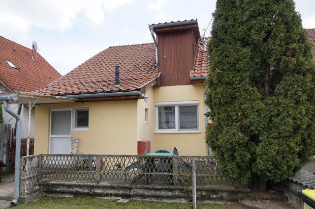 Eladó ikerház, Isaszegen, Madách Imre utcában 37.9 M Ft