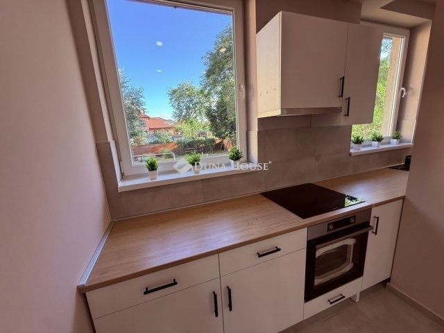 Eladó családi ház, Debrecenben 107.9 M Ft, 5 szobás