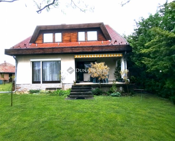 Eladó családi ház, Budapesten, XVIII. kerületben 174.9 M Ft