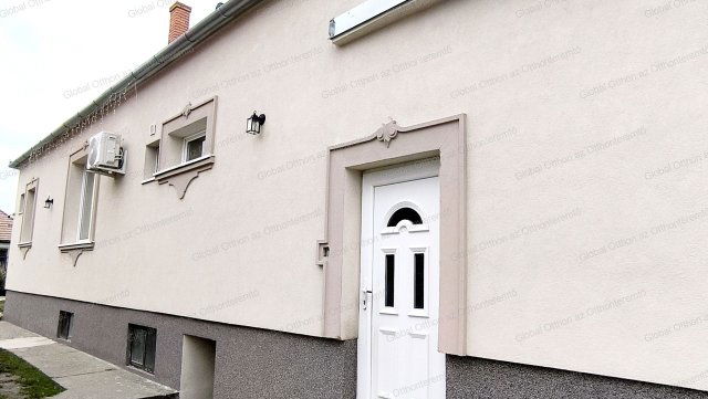 Eladó ikerház, Mosonmagyaróváron 81.99 M Ft