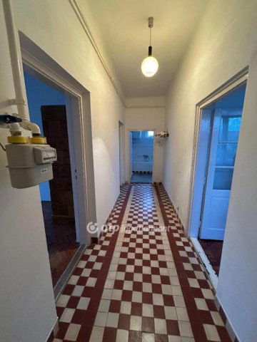 Eladó családi ház, Konyáron 19 M Ft, 2 szobás