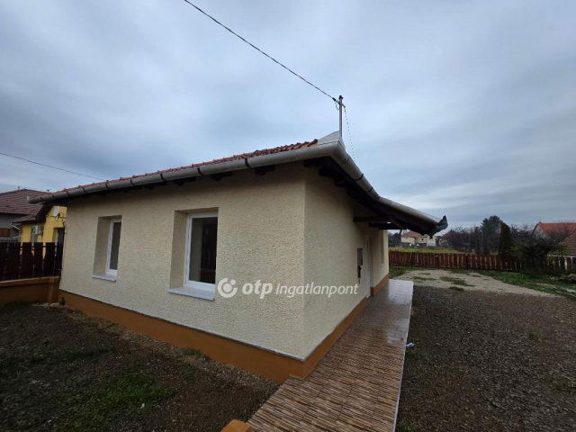 Eladó családi ház, Hevesen 34.9 M Ft, 2 szobás