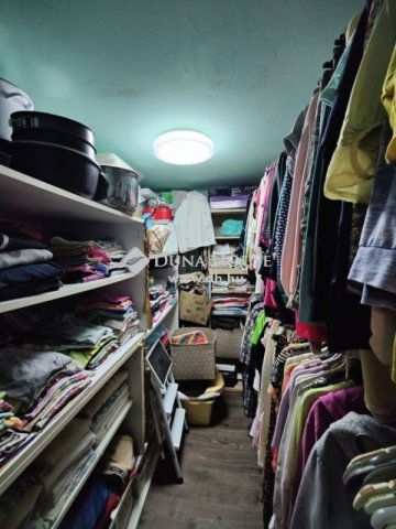 Eladó családi ház, Vecsésen 46 M Ft, 2 szobás