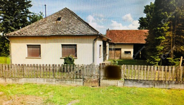 Eladó családi ház, Murakeresztúron 21.5 M Ft, 2 szobás