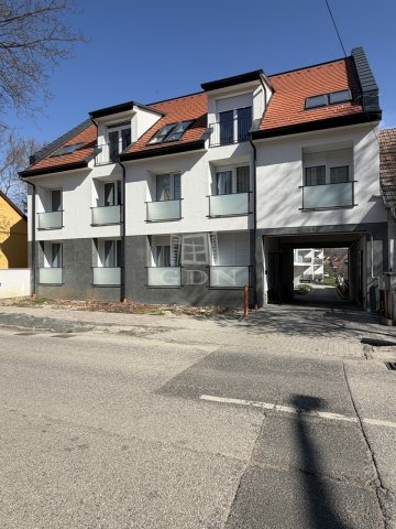 Kiadó téglalakás, albérlet, Kaposváron 280 E Ft / hó, 3 szobás