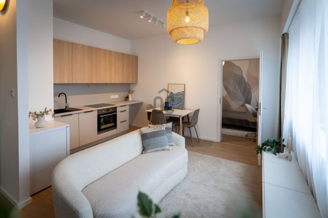 Eladó téglalakás, Szolnokon 41.9 M Ft, 2 szobás