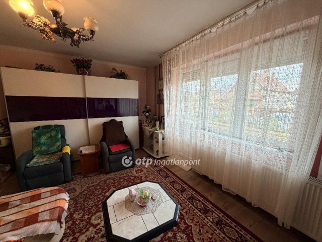 Eladó családi ház, Hajdúszoboszlón 107 M Ft, 3+1 szobás