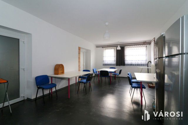 Eladó családi ház, Tabon 65 M Ft, 6 szobás