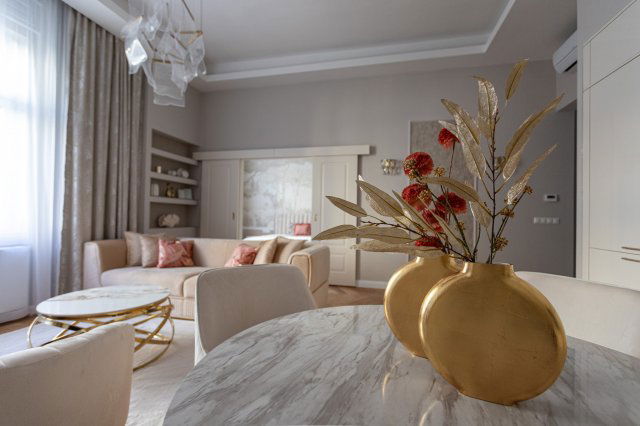 Eladó téglalakás, Budapesten, V. kerületben, Nyáry Pál utcában