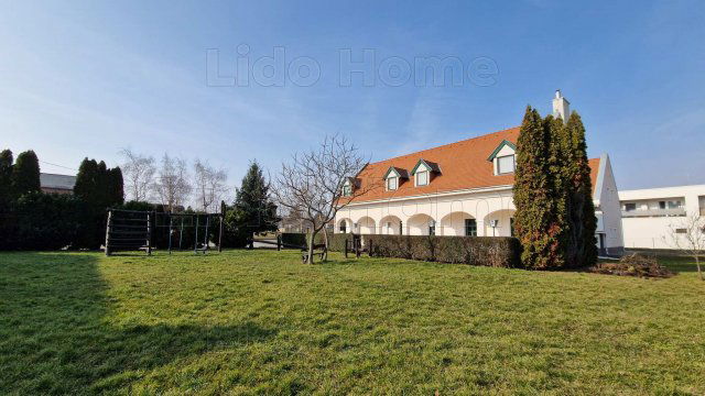 Eladó üzlethelyiség, Sopronkövesden 180 M Ft