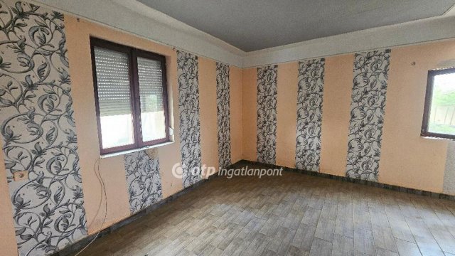 Eladó családi ház, Gyálon 50 M Ft, 3+2 szobás