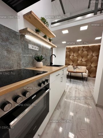 Eladó téglalakás, Budapesten, VII. kerületben 38.9 M Ft