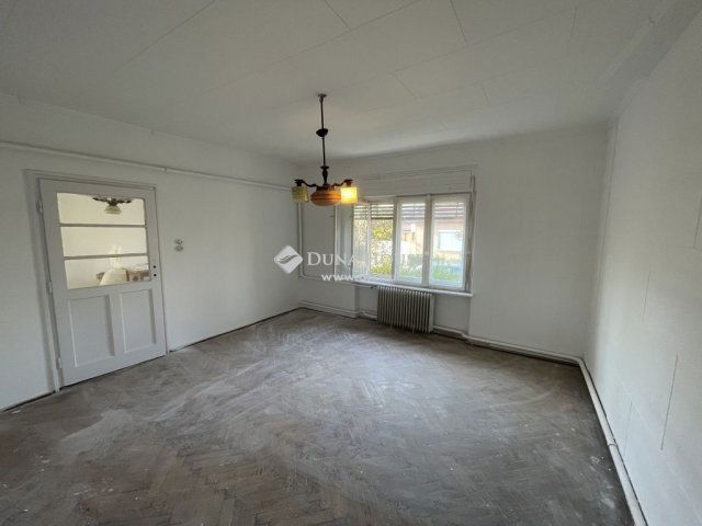 Eladó családi ház, Balassagyarmaton 32.4 M Ft, 2 szobás
