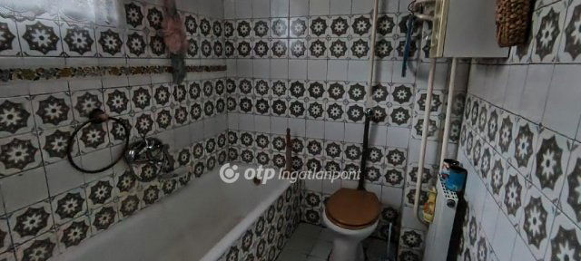 Eladó családi ház, Orosházán 13.5 M Ft, 3+1 szobás