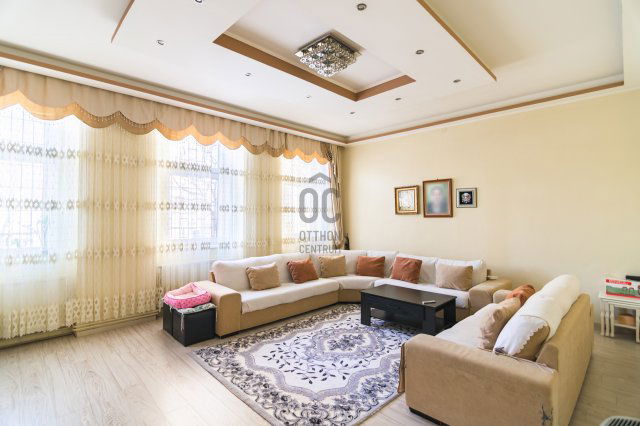 Eladó sorház, Budapesten, X. kerületben 149 M Ft, 8 szobás