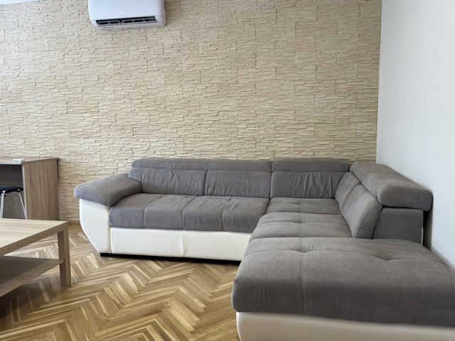 Kiadó téglalakás, albérlet, Pécsett, Athinay utcában, 2 szobás