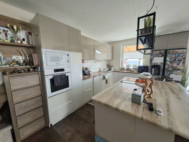 Eladó családi ház, Tökölön 135 M Ft, 4+1 szobás