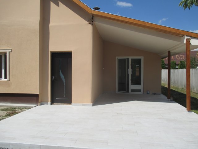 Eladó családi ház, Békésen 42.5 M Ft, 5 szobás