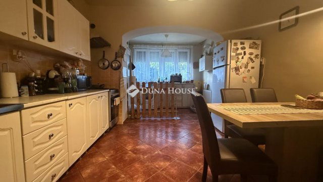 Eladó családi ház, Szombathelyen 85.9 M Ft, 5 szobás