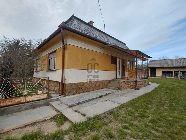 Eladó családi ház, Pilisen 69.9 M Ft, 3 szobás