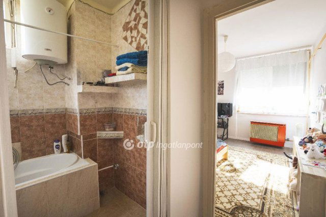 Eladó panellakás, Gárdonyban 48.5 M Ft, 2 szobás